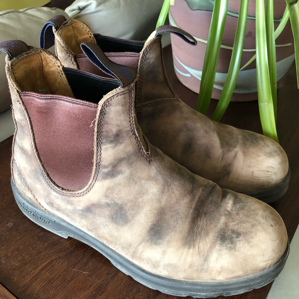 Blundstone leather rustic brown 584 size 9